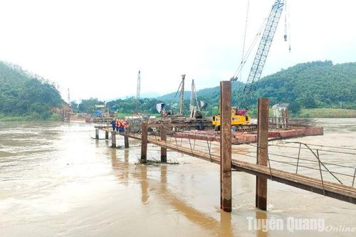 Chủ động ứng phó khi lũ đạt đỉnh