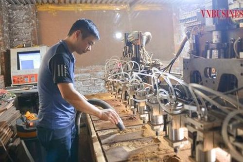 Công nghệ mở lối cho sản phẩm của HTX Mỹ nghệ Vịnh Linh vươn xa