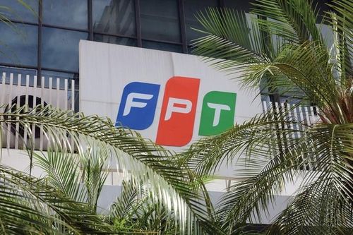 Trái chiều động thái của khối ngoại đối với 2 cổ phiếu 'họ FPT'