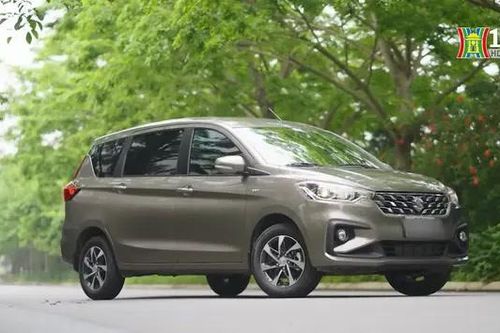 Suzuki Ertiga Hybrid giảm giá gần 100 triệu đồng