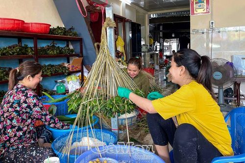 'Xóm bánh ú' giữ lửa nghề