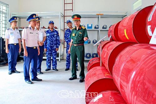 Phúc tra Kho Xăng dầu chiến thuật Vùng Cảnh sát biển 4
