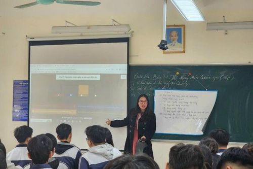 Hà Nội yêu cầu làm rõ vụ 63 giáo viên không được nhận hỗ trợ đào tạo học thạc sĩ