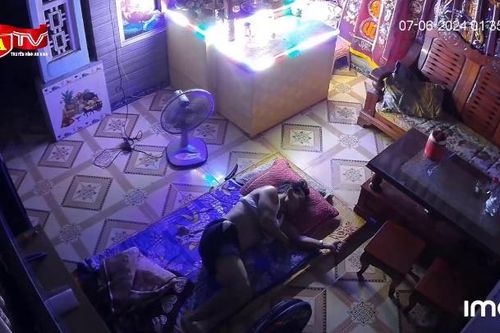 Chủ nhà say ngủ, trộm thản nhiên 'khoắng' điện thoại, ví tiền và cả…mũ thời trang
