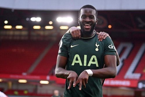 Tottenham giải thoát cho chữ ký thảm họa nhất lịch sử CLB