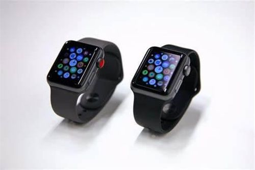 Apple giữ vị trí số 1 thị trường thiết bị đeo