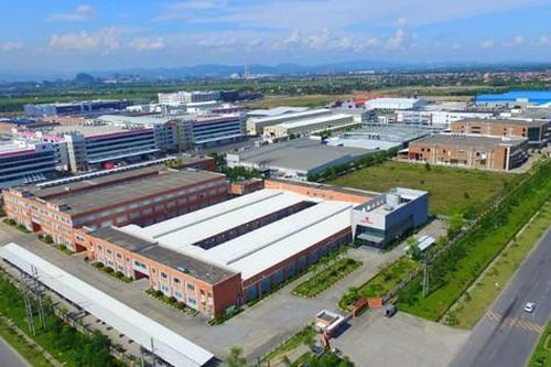 Nhà đầu tư nước ngoài thuê lại đất trong KCN theo hình thức nào?