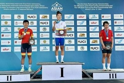 Cua-rơ Nguyễn Thị Thật giành huy chương Bạc tại Giải Xe đạp đường trường vô địch châu Á 2024