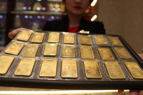 Các chuyên gia hiến kế kiểm soát giá vàng