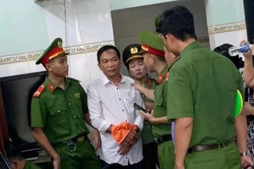 Khởi tố thêm 3 bị can trong nhóm bảo kê cho 'cát tặc' ở Bình Thuận