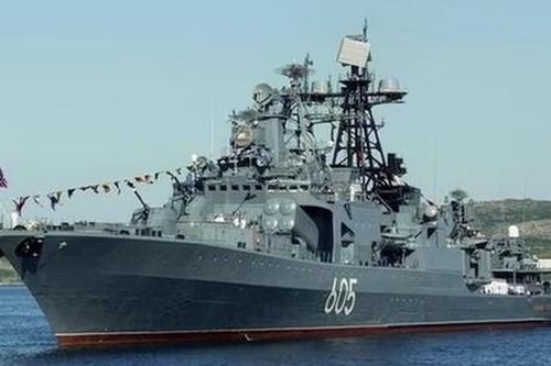 Ukraine nói tàu quân sự Nga bốc cháy trên Biển Barents