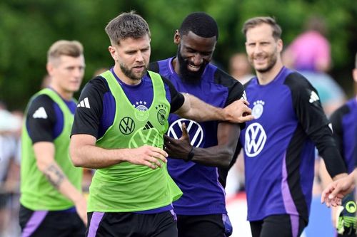 Tuyển Đức dậy sóng trước thềm EURO 2024: Rudiger và Fullkrug suýt đấm nhau trên sân tập