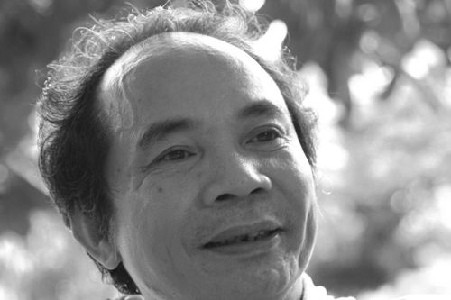 Những bông hoa vẫn nở đúng mùa