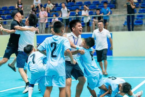 Thắng sát sao Nhi đồng Thái Hòa, Nhi đồng Hưng Nguyên giành vé vào bán kết