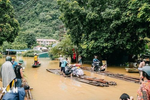 Cao Bằng: Thị trấn Bảo Lâm bị ngập lụt, nhiều nhà dân phải sơ tán