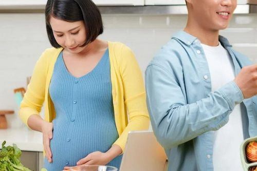 Tranh cãi việc người vợ sắp lâm bồn chuẩn bị 30 bữa ăn cho chồng