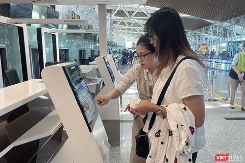 Nhà ga quốc tế Đà Nẵng đưa hệ thống gửi hành lý tự động vào phục vụ hành khách
