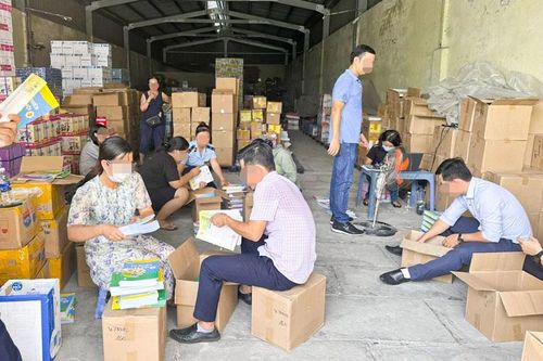 Phát hiện 40.000 sách giáo khoa giả mạo NXB Giáo dục
