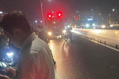 Hà Nội: Tìm kiếm nam thanh niên mất tích, nghi nhảy cầu Vĩnh Tuy