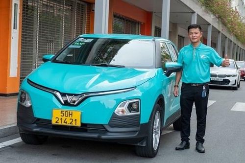 Tài xế công nghệ chạy VF 5 Plus: 'Khách ngạc nhiên vì không hề say xe'