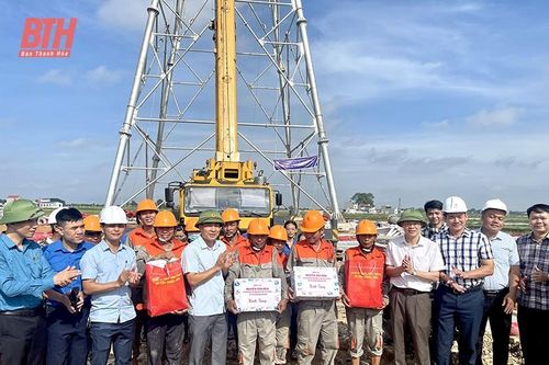 Thiệu Hóa: Thăm, tặng quà lực lượng thi công dự án Đường dây 500kV mạch 3