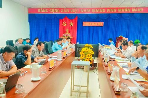 Họp Tổ Đại biểu HĐND tỉnh đơn vị huyện Châu Phú