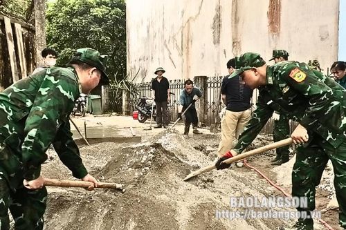 Đồn Biên phòng Cửa khẩu Quốc tế Hữu Nghị: Thực hiện tốt phương châm 'ba bám, bốn cùng'