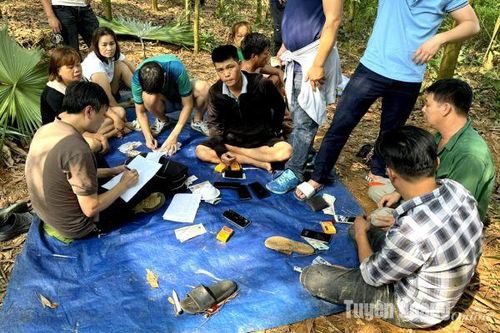 Quyết liệt đấu tranh với tệ nạn cờ bạc