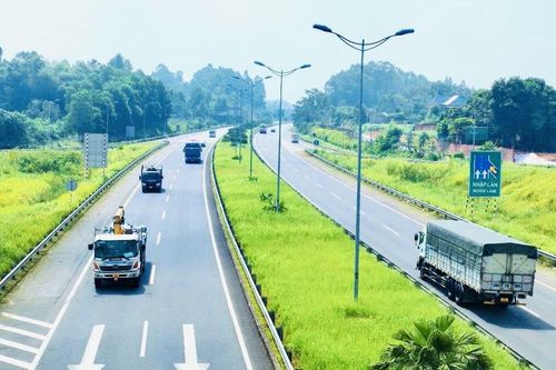 Tăng thẩm quyền cho địa phương trong quản lý hoạt động vận tải tuyến cố định liên tỉnh