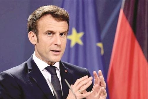 Quyết định rủi ro của Tổng thống Macron