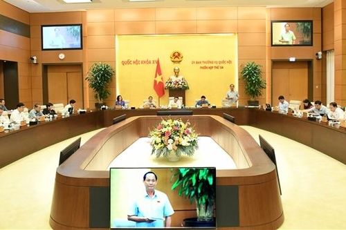 Tiếp tục cấm điều khiển phương tiện khi trong máu hoặc hơi thở có nồng độ cồn