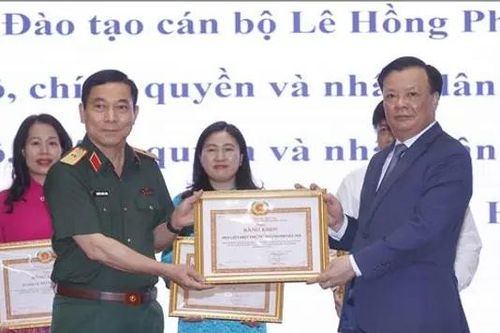 Hà Nội chống bệnh hình thức trong thi đua, khen thưởng