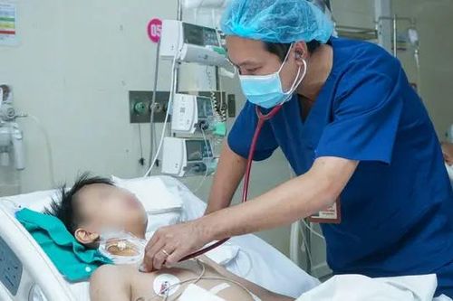 Cứu sống bệnh nhi sốc đa chấn thương nghiêm trọng