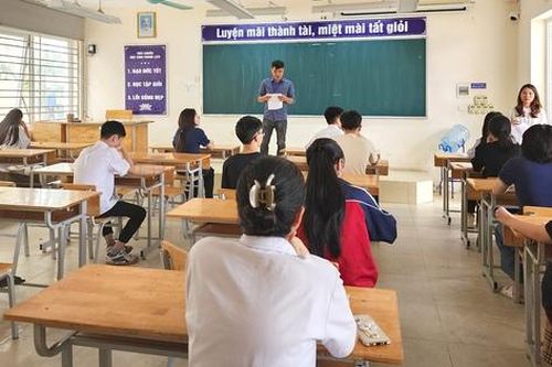 Đáp án chính thức môn Ngữ văn, Toán, Tiếng Anh thi lớp 10 ở Thành phố Hồ Chí Minh