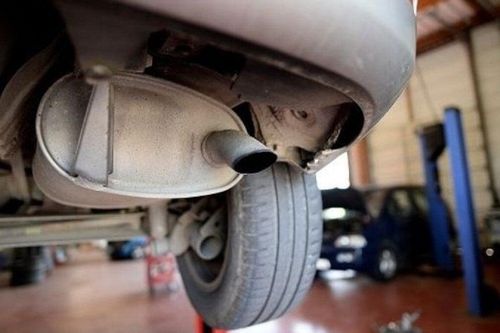 Những âm thanh lạ từ hệ thống ống xả