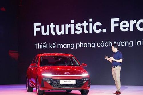 Thị trường ô tô khởi sắc giữa muôn vàn lo âu