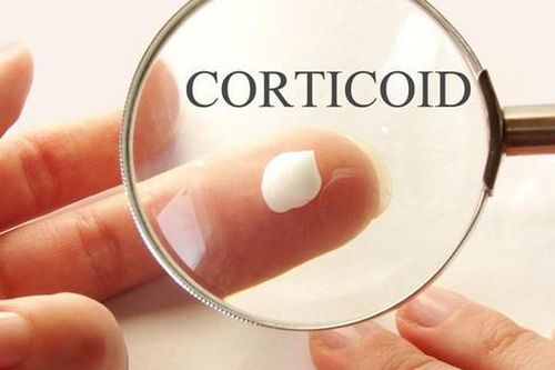 Thương con còi cọc, cha mẹ cho uống thực phẩm tăng cân, nhiều trẻ nhập viện vì hội chứng giả Cushing