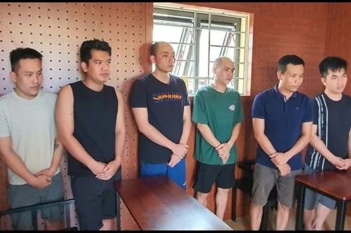 6 'ông chủ' dùng gạch đánh chảy máu đầu con nợ