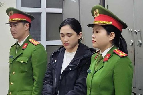 Cái kết của hot girl say rượu lái xe tông chết người