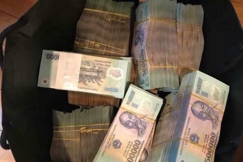 Truy tố 17 bị can trong vụ 'chạy án' giá 200 nghìn USD cho ông 'trùm' hóa đơn