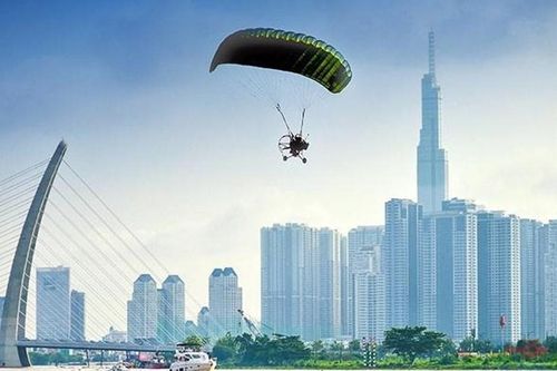 Hơn 1,3 triệu lượt du khách đến TPHCM trong dịp Lễ hội sông nước năm 2024