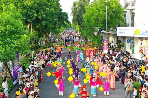 Du lịch Huế 'bội thu' trong thời gian diễn ra Tuần lễ Festival Huế 2024