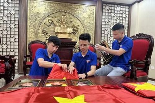 Câu chuyện sau những tấm ảnh liệt sĩ