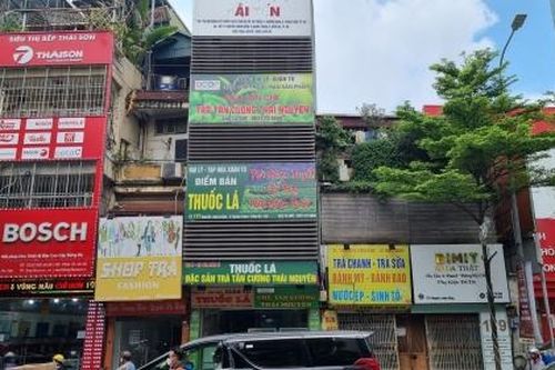 Biển quảng cáo ngoài trời tiềm ẩn nhiều nguy cơ cháy nổ