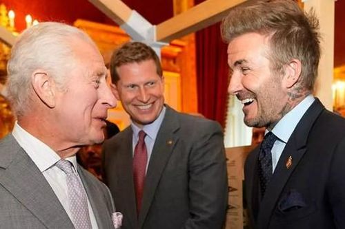 Khoảnh khắc Vua Charles gặp Beckham