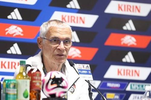 HLV bại tướng của đội tuyển Việt Nam từ chức vì không qua được vòng loại World Cup 2026