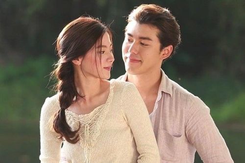 9 dấu hiệu cho thấy anh ấy yêu bạn nhiều hơn suy nghĩ