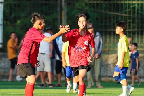 Cúp Báo Nghệ An: Thiếu niên TP Vinh giành vé vào chung kết gặp đối thủ đầy 'duyên nợ'