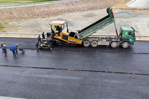Tăng tốc thi công cao tốc Diễn Châu-Bãi Vọt để thông toàn tuyến vào ngày 30/6