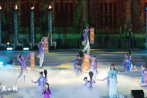 Bế mạc Festival Huế 2024 với các tiết mục hoành tráng và rực rỡ